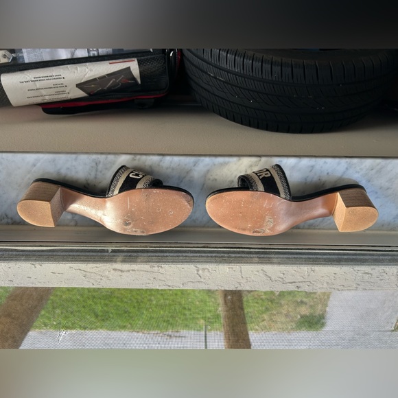 Christian Dior authentic size 39 EUR 8 1/2 US Embroidered heeled slides/ sandals - Picture 2 of 7